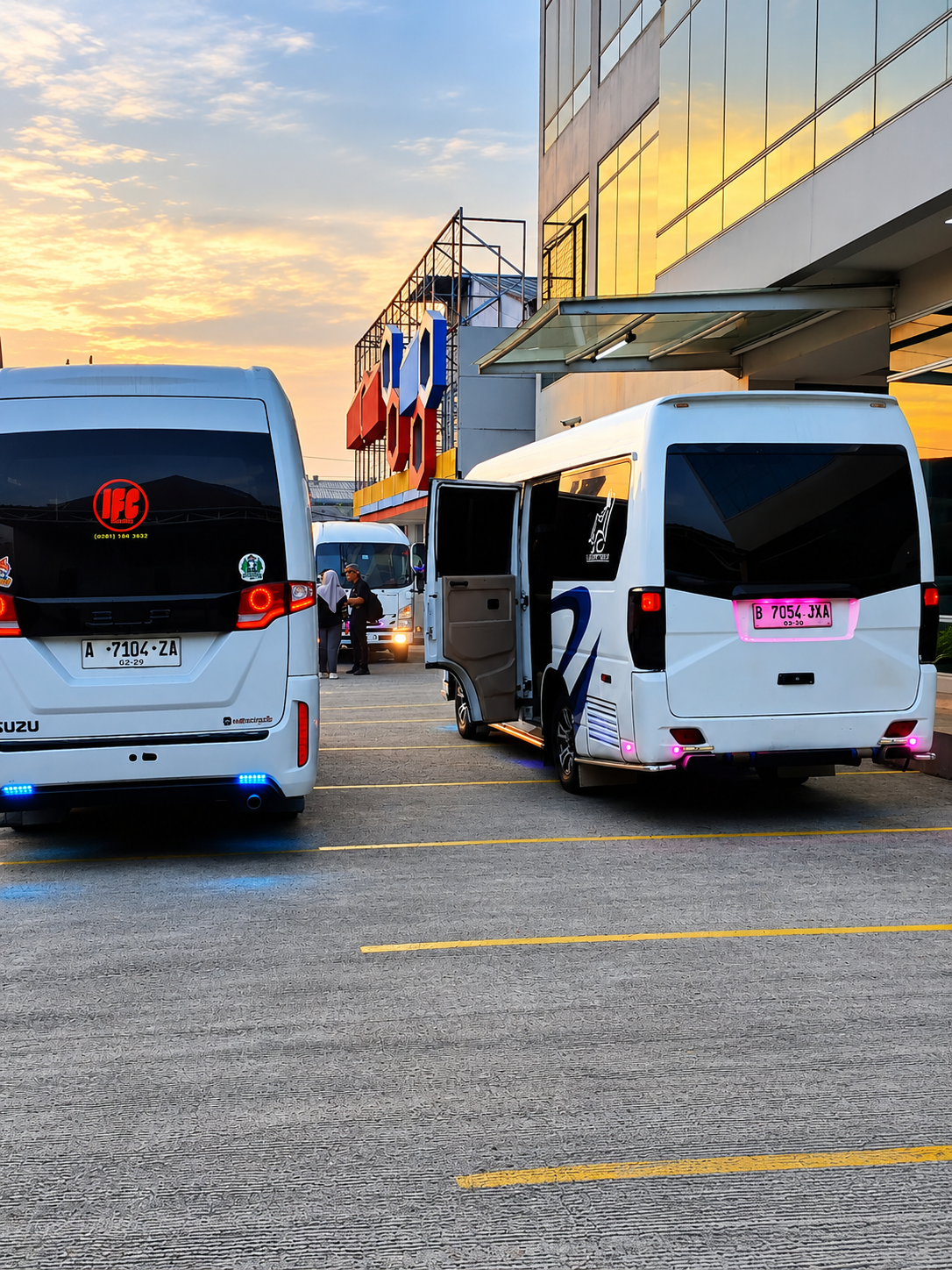 Dokumentasi armada Pujangga Trans